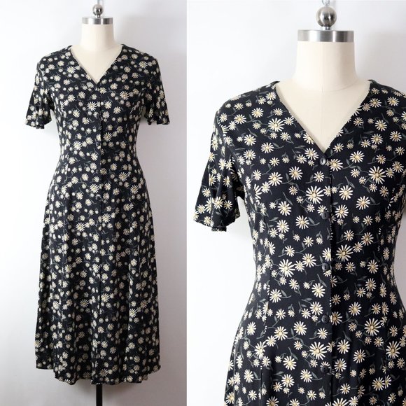 Vintage Dresses & Skirts - ❌SOLD❌vintage 90s daisy floral rayon maxi dress L
